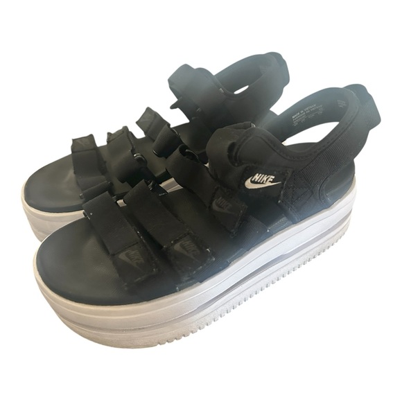 Nike Women's Black Nike Icon  Platform Sandals 7 - Picture 1 of 5